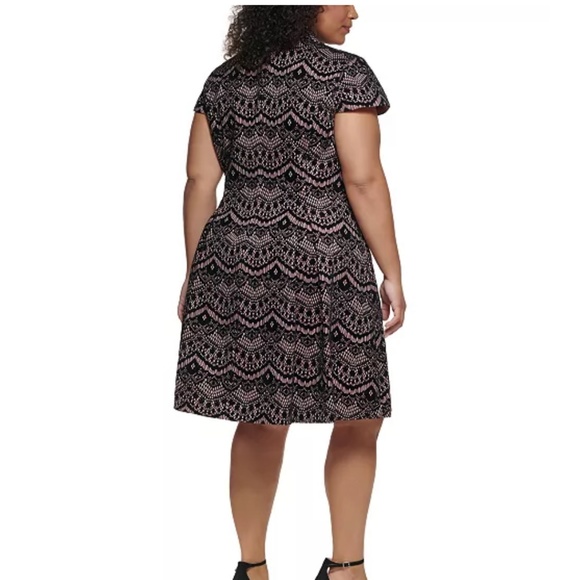 NWT VINCE CAMUTO Plus Size Flocked Fit & Flare Dress - Size 20 W - Picture 2 of 10